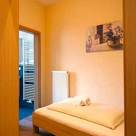 Gasthause Zur Krone 5* סנדהאוזן