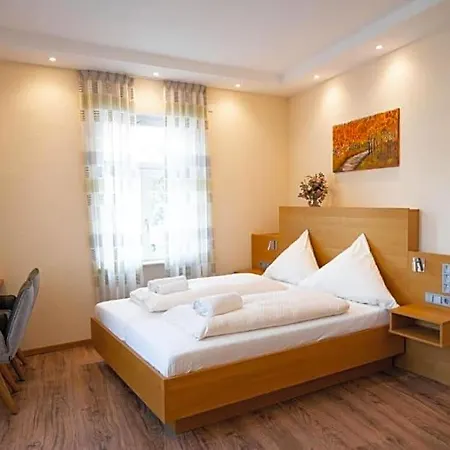 Gasthause Zur Krone מלון 5*